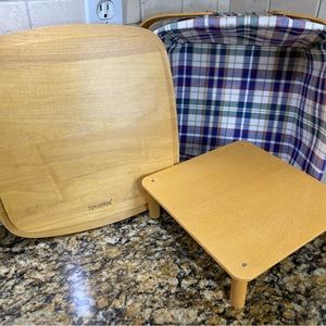 Authentic Longaberger cake/pie basket